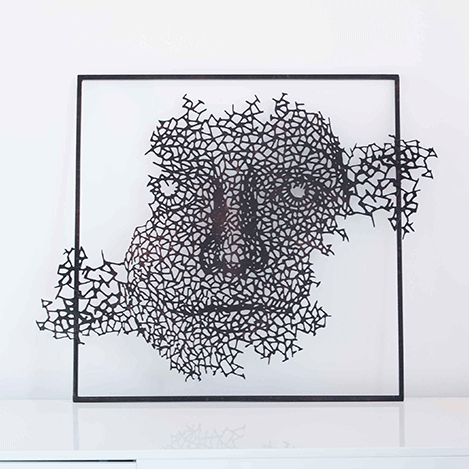 Metallwanddekorationen kommen zu Ihnen nach Hause