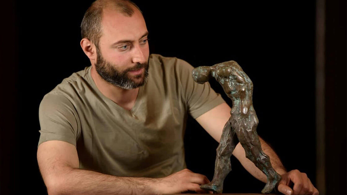 Tadevosyan Gevorg | Artiste Contemporain : Oeuvres & Biographie
