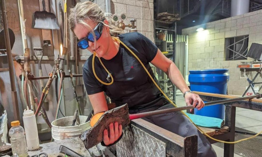 Emily Ellsworth | Artiste Contemporain : Oeuvres & Biographie