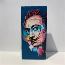 Sculpture Dali by Sufyr | Sculpture Street art Recycled objects Pop icons