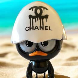 Sculpture CALI CHANEL par Le Marquis | Sculpture Figuratif Acrylique, Céramique Mode