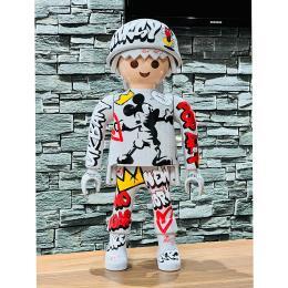 Sculpture BANKSY NO WAR par Anto | Sculpture Pop-art Graffiti, Posca Icones Pop