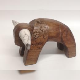 Sculpture Le buffle par Roche Clarisse | Sculpture  Céramique, Raku Animaux