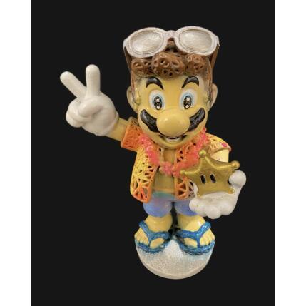 Sculpture Néon Mario Beach par Mikhel Julien | Sculpture Pop-art Graffiti, Résine